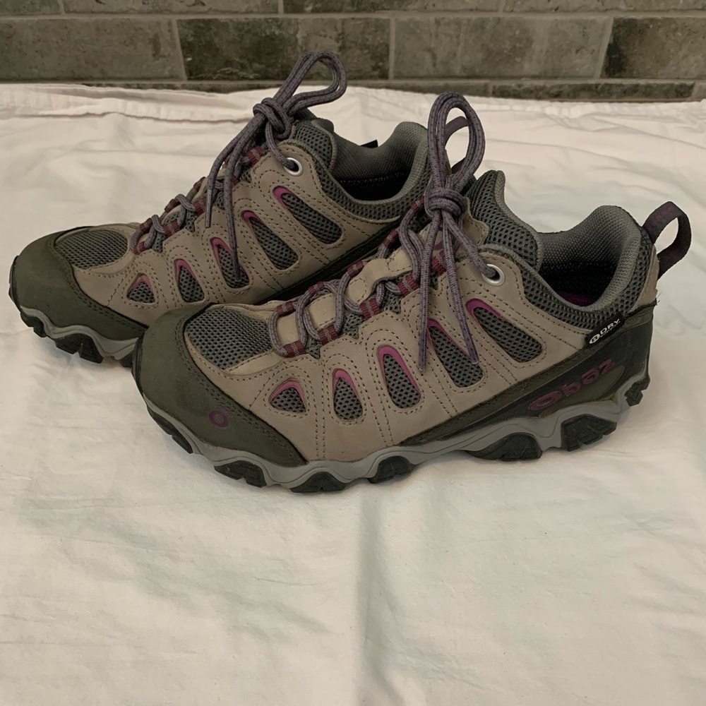 Women’s Oboz Sawtooth II Low Waterproof hiking shoes, size 9.5
